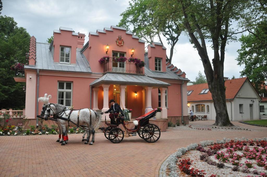 Willa Rozana Nałęczów Exterior foto