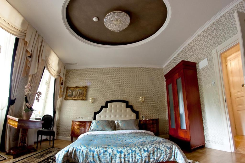 Willa Rozana Nałęczów Zimmer foto
