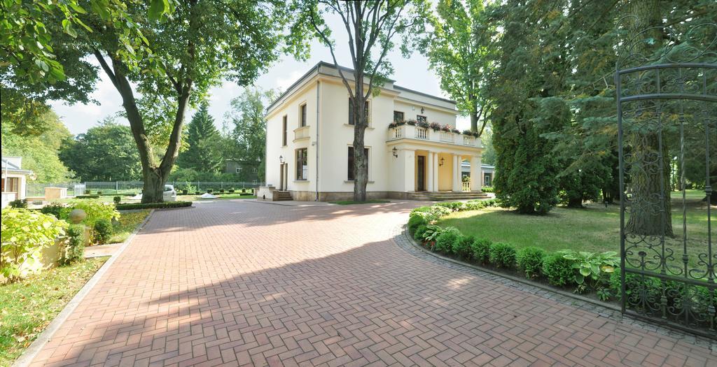 Willa Rozana Nałęczów Exterior foto